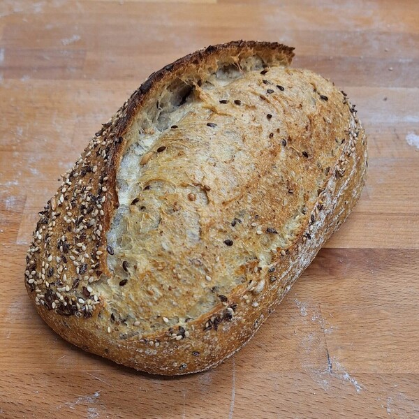 Meergranen desem vloerbrood
